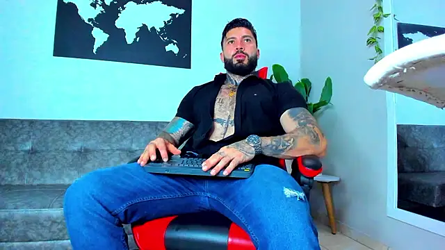 Alessrose online show from March 3, 7:43 pm