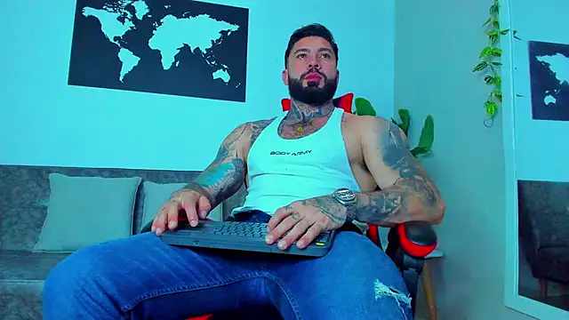 Alessrose online show from March 29, 7:15 pm