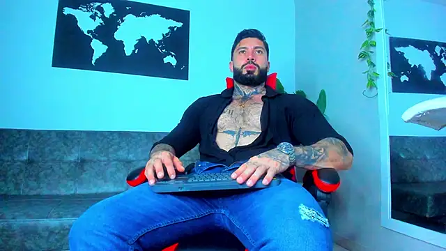 Alessrose online show from February 26, 7:36 pm