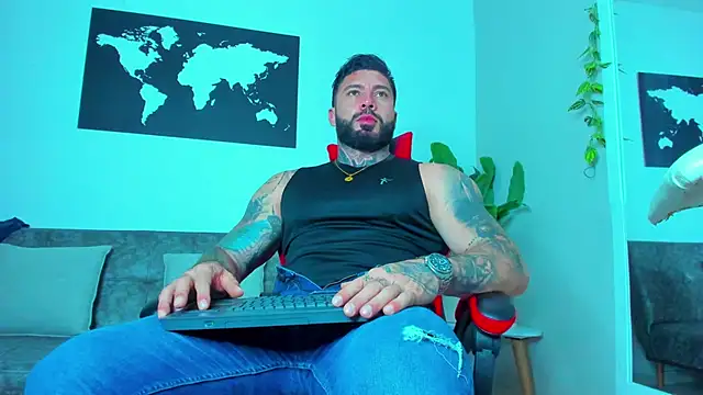 Alessrose online show from April 10, 8:05 pm