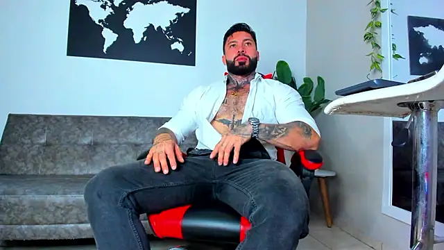 Alessrose online show from February 11, 7:47 pm