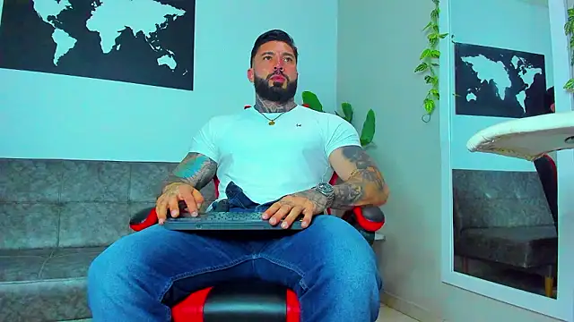 Alessrose online show from March 26, 8:07 pm