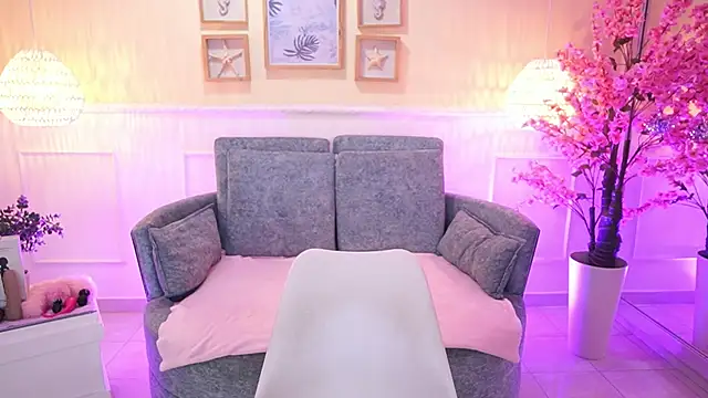 ElectraJonesX online show from February 13, 11:32 am