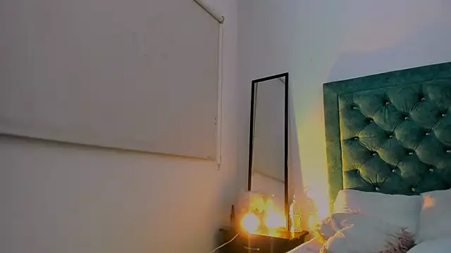 LatinoDark online show from February 28, 4:01 am