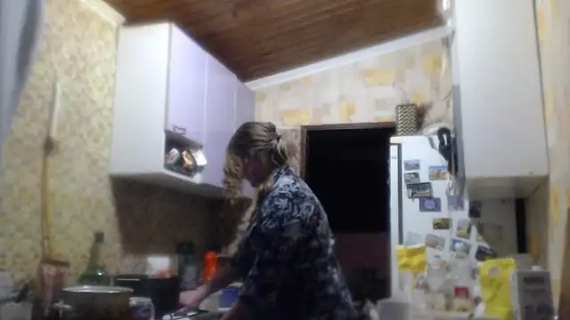 Snapshot of EliciaKush chatting on February 22, 3:46 pm EliciaKush online show from February 22, 3:46 pm