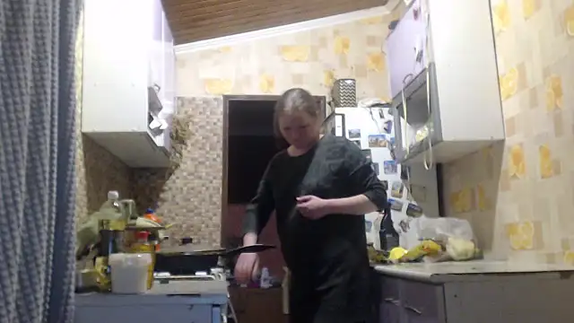 Snapshot of EliciaKush chatting on March 3, 6:04 pm EliciaKush online show from March 3, 6:04 pm