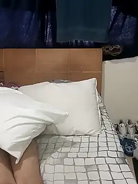 Snapshot of baby_22cm chatting on February 15, 7:57 pm baby 22cm online show from February 15, 7:57 pm