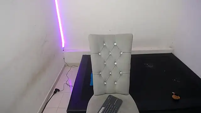 Naomy Reiden online show from March 29, 12:34 am