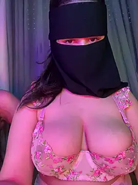 hot yaldiz online show from March 27, 8:26 am