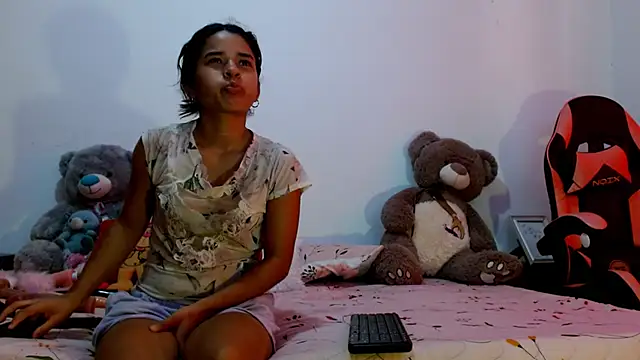 karolsweetvagi online show from March 18, 6:09 pm