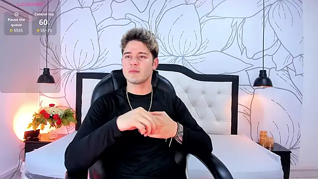 Snapshot of rayan_linxx chatting on March 2, 7:54 pm rayan linxx online show from March 2, 7:54 pm