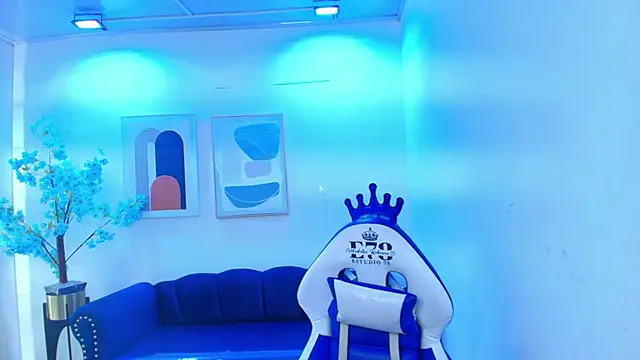 Alanna  scott online show from March 27, 3:26 am