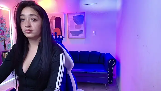 Alanna  scott online show from April 8, 3:41 am