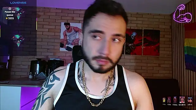 Snapshot of dave_wolf7 chatting on February 15, 3:44 pm dave wolf7 online show from February 15, 3:44 pm