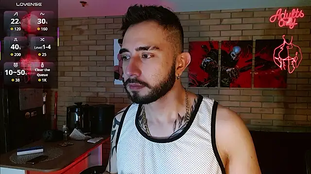 Snapshot of dave_wolf7 chatting on February 10, 12:37 pm dave wolf7 online show from February 10, 12:37 pm