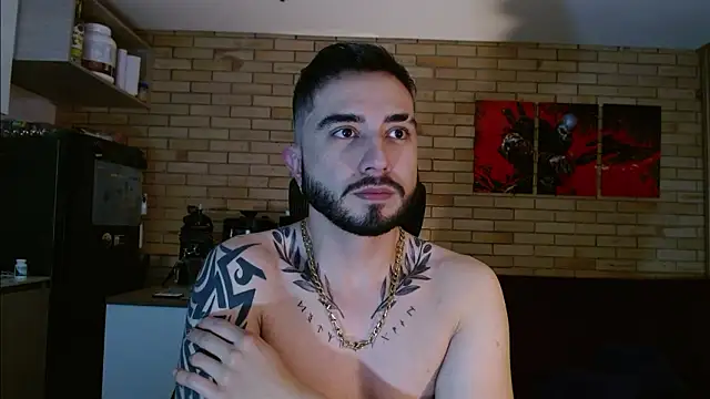 Snapshot of dave_wolf7 chatting on February 20, 3:03 am dave wolf7 online show from February 20, 3:03 am