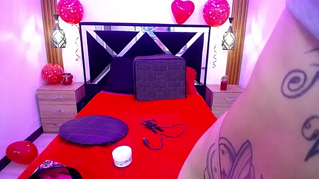 Snapshot of FRANCESCA_LOVE_ chatting on February 22, 2:30 pm FRANCESCA LOVE online show from February 22, 2:30 pm