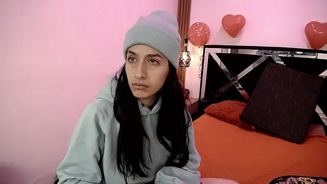 Snapshot of FRANCESCA_LOVE_ chatting on February 19, 12:57 pm FRANCESCA LOVE online show from February 19, 12:57 pm