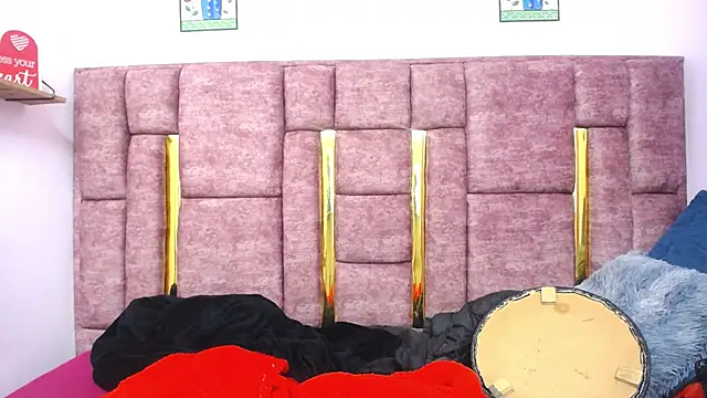 FRANCESCA LOVE  online show from May 14, 3:14 am