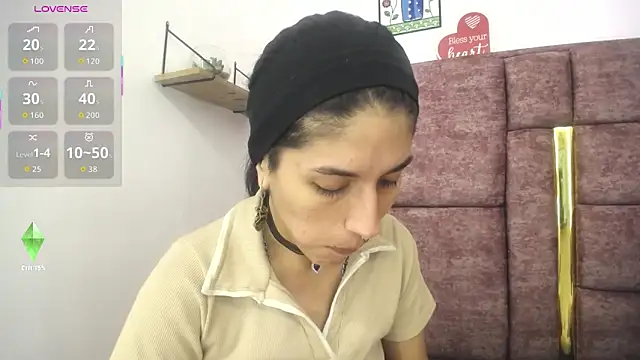 FRANCESCA LOVE  online show from May 23, 3:38 am