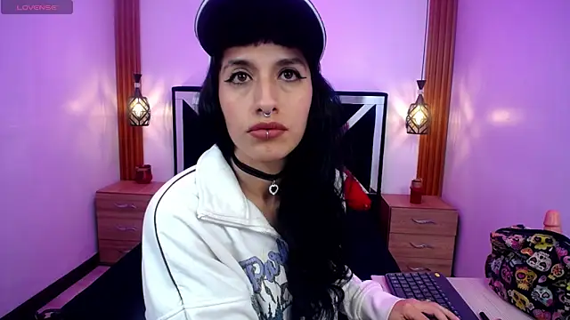 FRANCESCA LOVE  online show from March 6, 4:57 pm