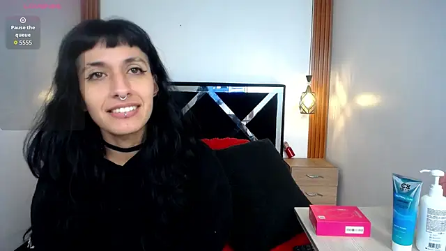 FRANCESCA LOVE  online show from March 11, 12:54 pm