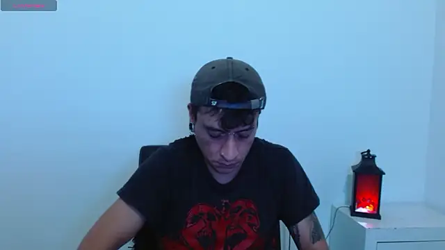 SkinnyDevil12 online show from February 11, 4:12 am