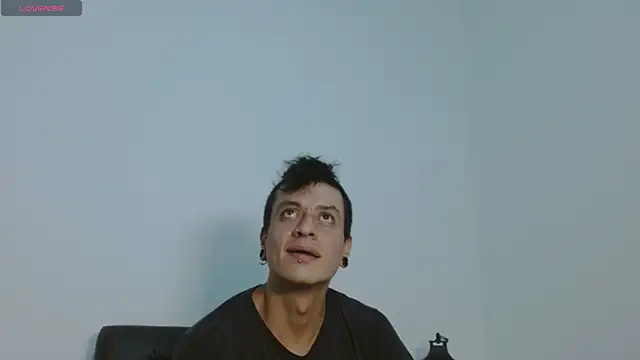 SkinnyDevil12 online show from February 15, 3:29 am