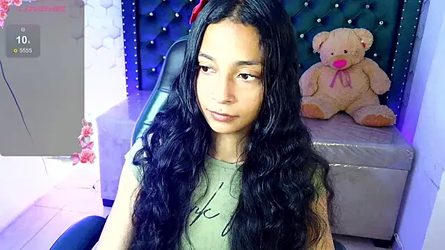 Snapshot of aylannyy_m chatting on June 9, 7:59 pm aylannyy m online show from June 9, 7:59 pm