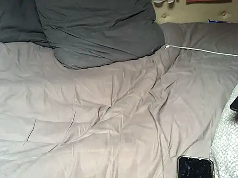 Im1208 online show from March 23, 5:02 pm