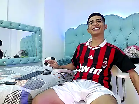 Apolo Richards online show from February 16, 8:18 pm