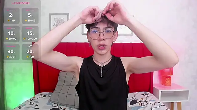 Demian Hush online show from March 4, 3:03 am