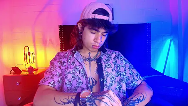 Snapshot of Axell_Kussh chatting on March 3, 12:34 pm Axell Kussh online show from March 3, 12:34 pm