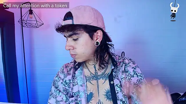 Axell Kussh online show from March 7, 3:13 am