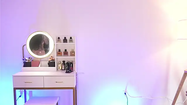 Eva-savage online show from April 15, 6:12 pm