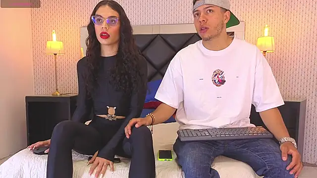 Snapshot of adrian_camii chatting on February 15, 4:46 am adrian camii online show from February 15, 4:46 am