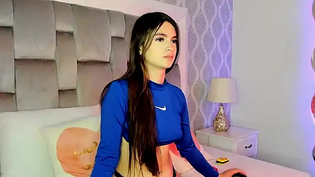 luna forever7 online show from March 20, 1:01 pm