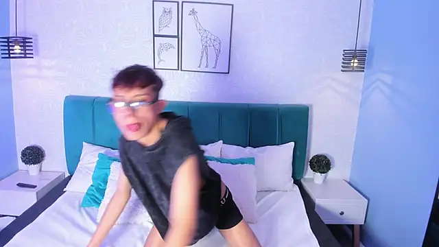  camilo ortiz online show from March 6, 7:42 pm