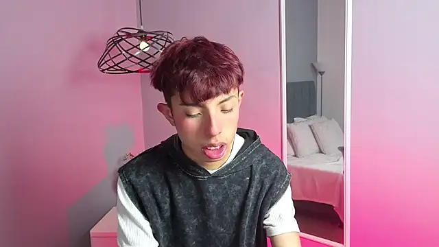  camilo ortiz online show from March 31, 7:16 pm