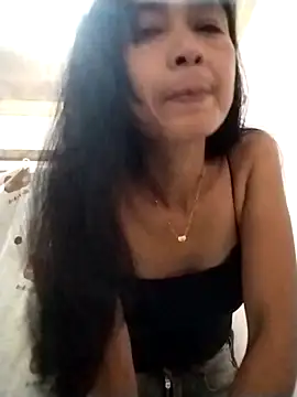 sweet maxine44 online show from April 5, 12:01 pm