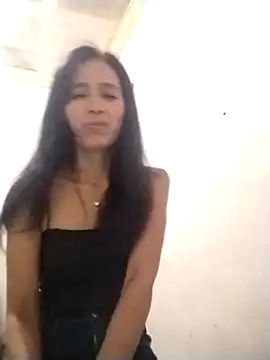 sweet maxine44 online show from April 10, 11:34 pm