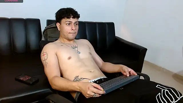 Philip Jons online show from April 10, 9:44 pm