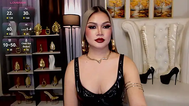 Snapshot of PrettyCockAthena chatting on June 5, 4:17 am PrettyCockAthena online show from June 5, 4:17 am