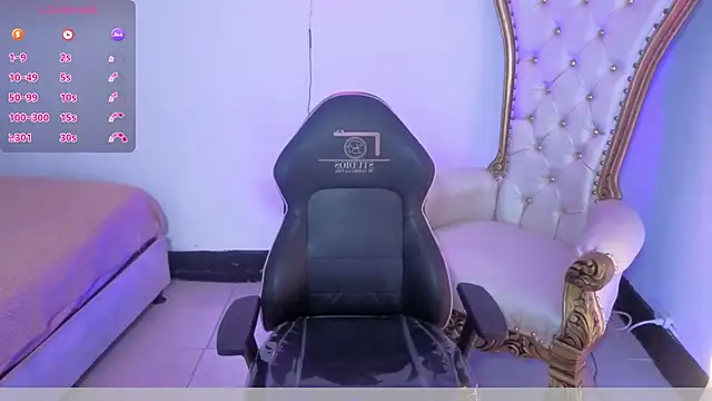 MAHYRA TAY online show from March 23, 7:14 pm