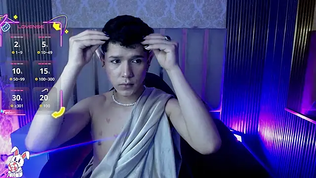 Snapshot of estefan_tay chatting on February 22, 3:20 am estefan tay online show from February 22, 3:20 am