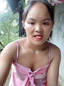 Snapshot of Luminana chatting on July 17, 11:02 pm Luminana online show from July 17, 11:02 pm