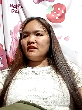 Snapshot of Luminana chatting on March 1, 7:03 pm Luminana online show from March 1, 7:03 pm