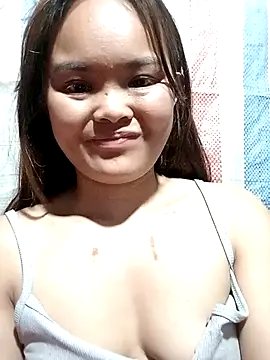 Snapshot of Luminana chatting on February 26, 8:25 am Luminana online show from February 26, 8:25 am