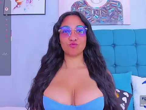 Venuz 01 online show from March 11, 10:04 pm