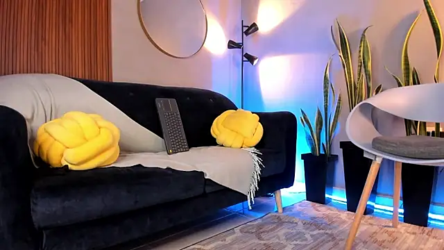 Elle Lane online show from March 16, 10:45 pm